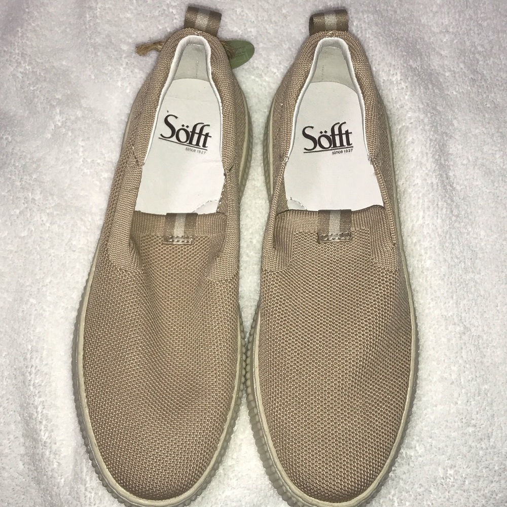 Sofft Men's Beige Slip-On Loafers